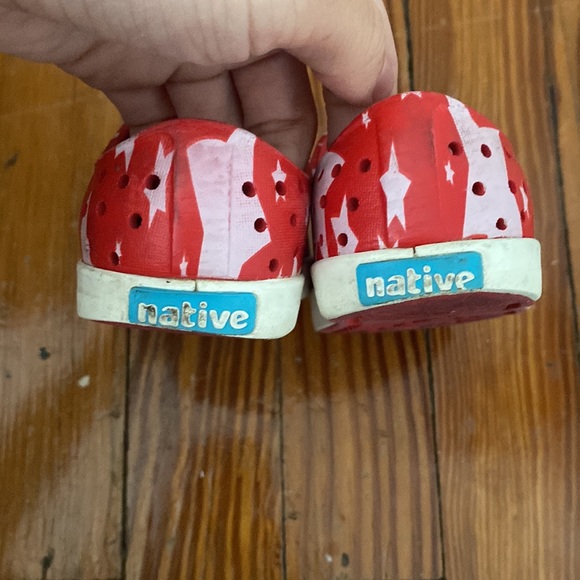 Native Shoes - Picture 3 of 4